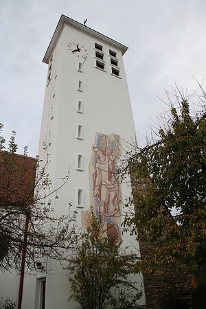 Gablitz, Pfarrkirche St. Laurenz, Krieger-Gedächtniskirche, 1928 geweiht, 1963 angebauter Turm